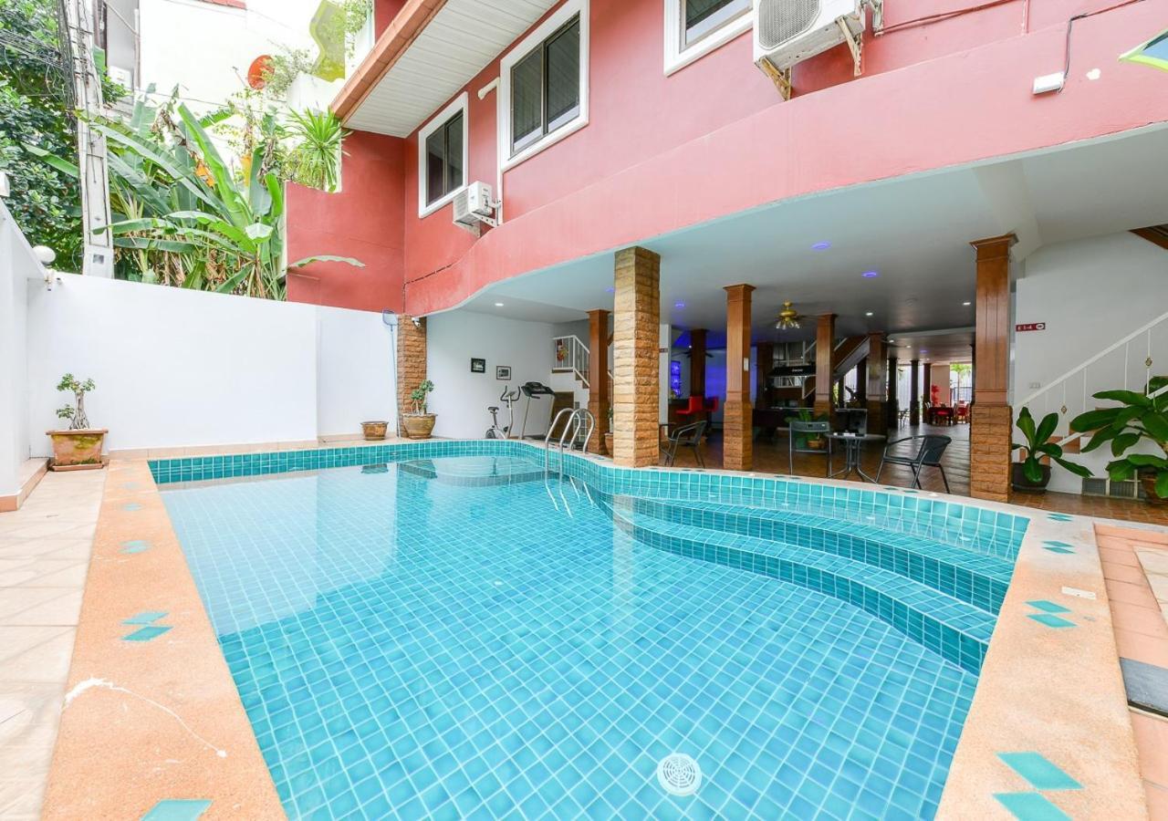 Sun & Beach Pattaya Exterior photo