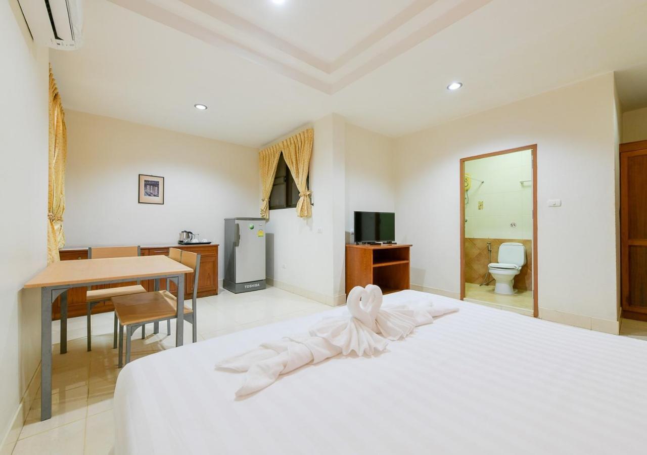 Sun & Beach Pattaya Exterior photo