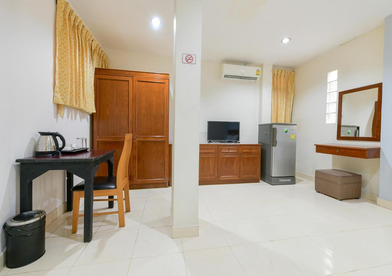 Sun & Beach Pattaya Exterior photo