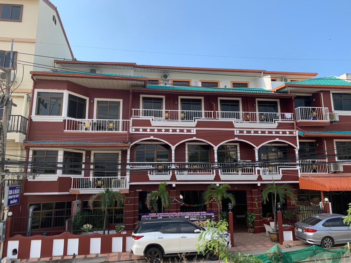 Sun & Beach Pattaya Exterior photo